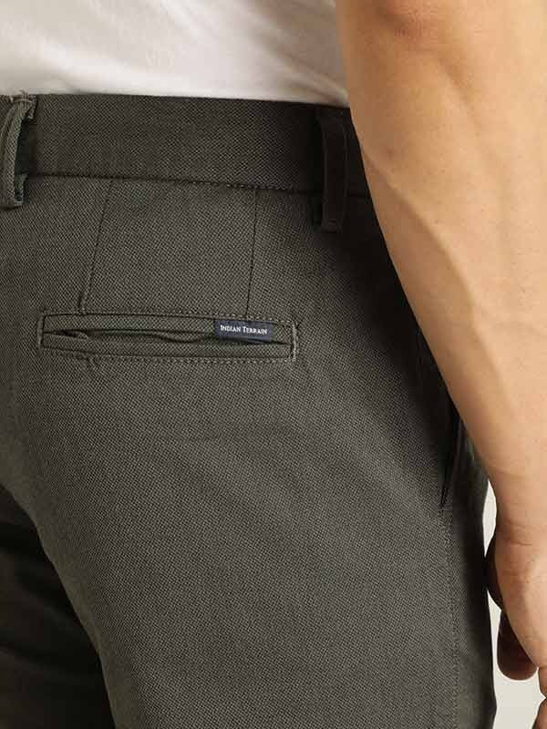 Indian Terrain Men's Slim Fit Solid Green Trousers